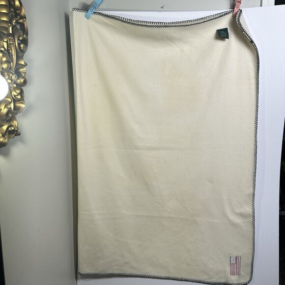 Ralph Lauren RLL Fleece Throw Blanket American Flag Logo Cream White 50x60 USA - Picture 3 of 13